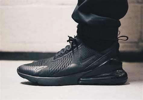 nike air 270 all black